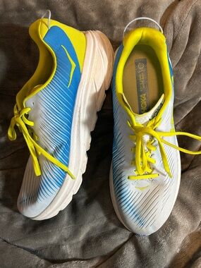 Hoka Men’s One One Rincon 3 White, Blue, Yellow Running Shoes Sz 10.5 2E